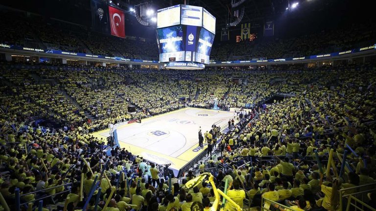 F.Bahçe basketbol branşı için iki yeni sponsorla anlaşmaya vardı