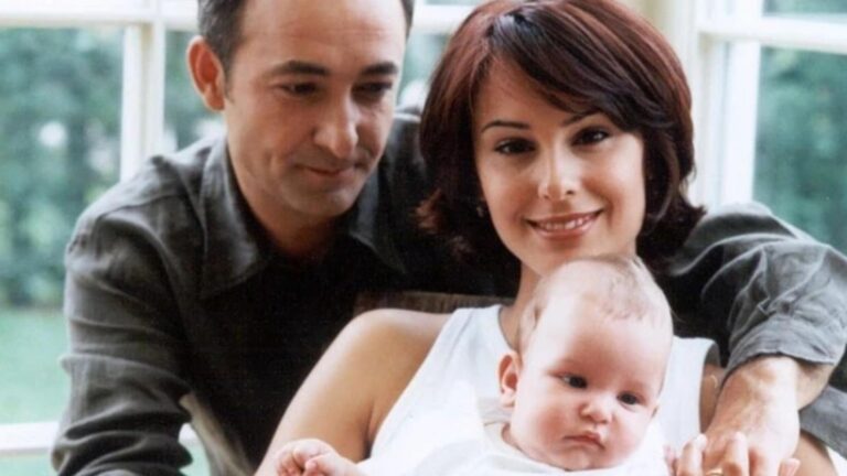 Arzum Onan ve Mehmet Aslantuğ’un oğlu Can yakışıklılığıyla sosyal medyayı salladı! ‘Aynı annesi’